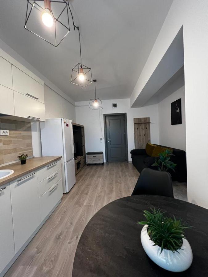 Urban - Mall Apartment *