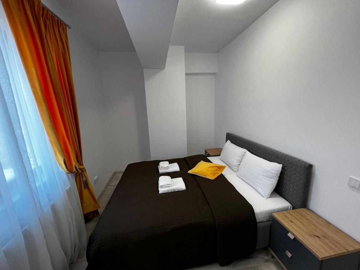 Urban - Mall Apartment