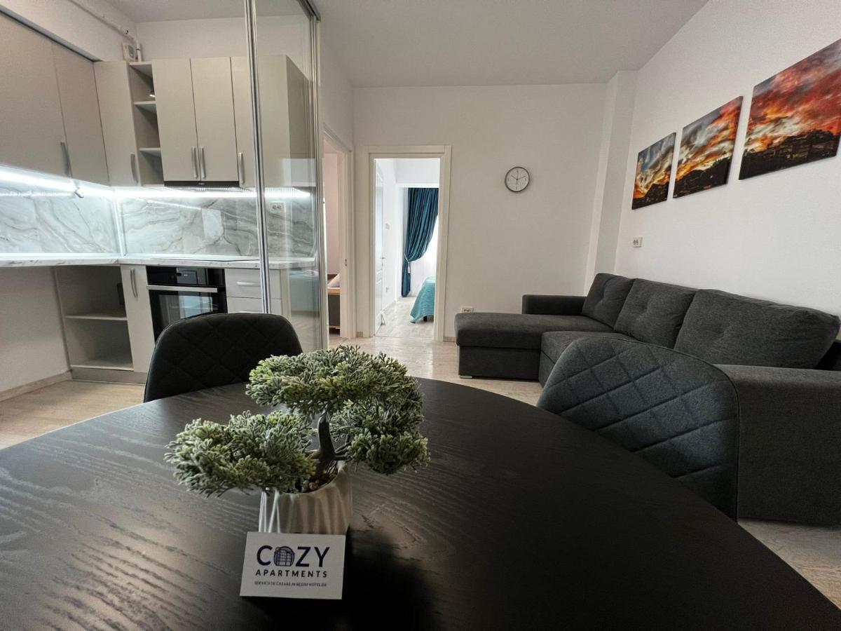 Urban - Mall Apartment